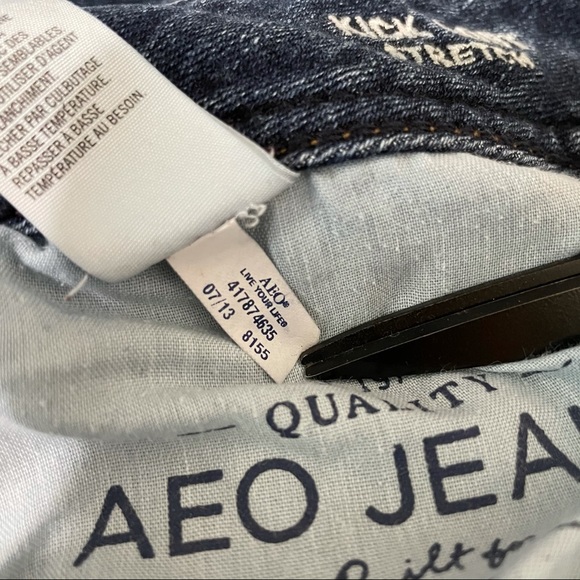 American Eagle lightly distressed Bootcut jeans - Picture 9 of 16